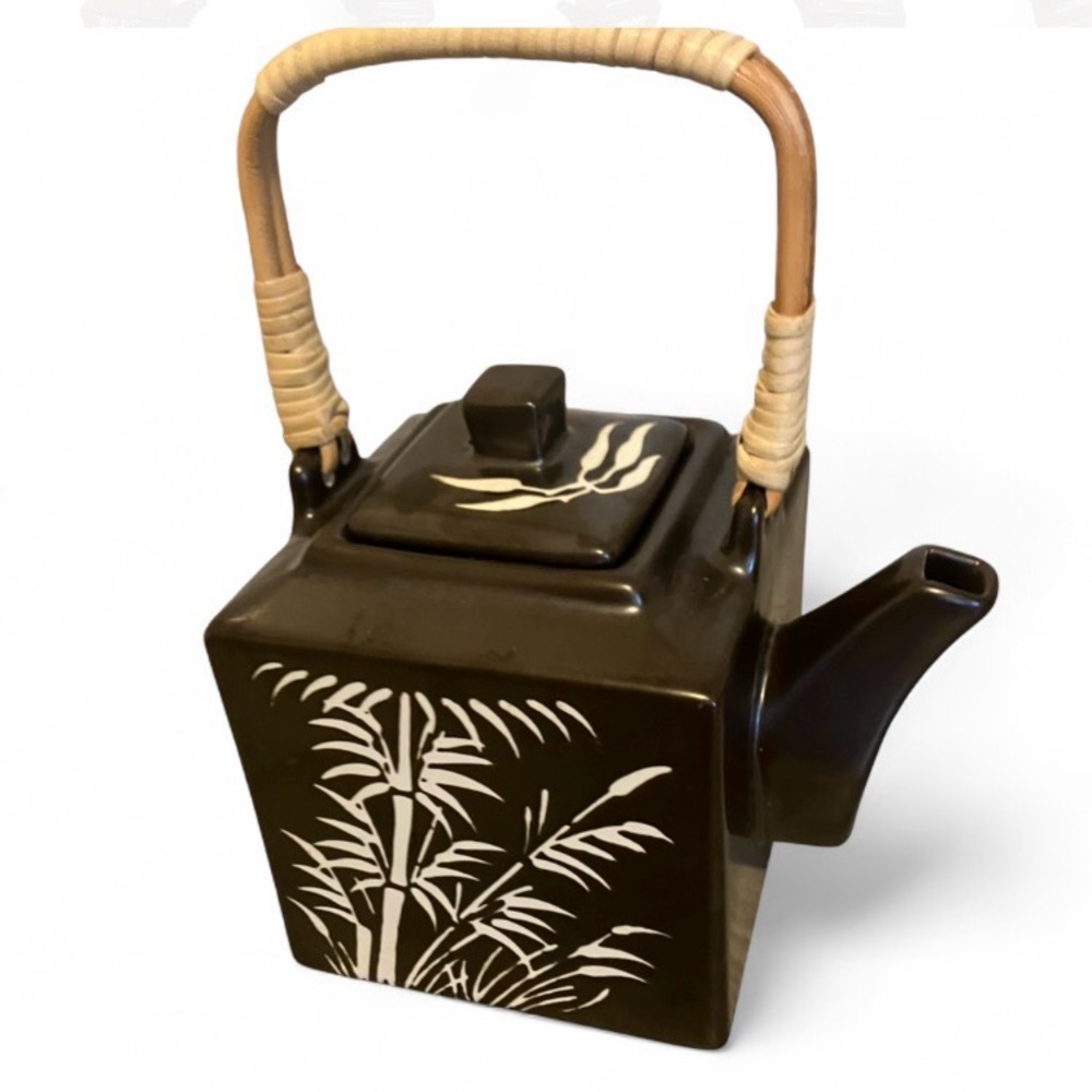 Elegant Black Ceramic Teapot with Bamboo Handle